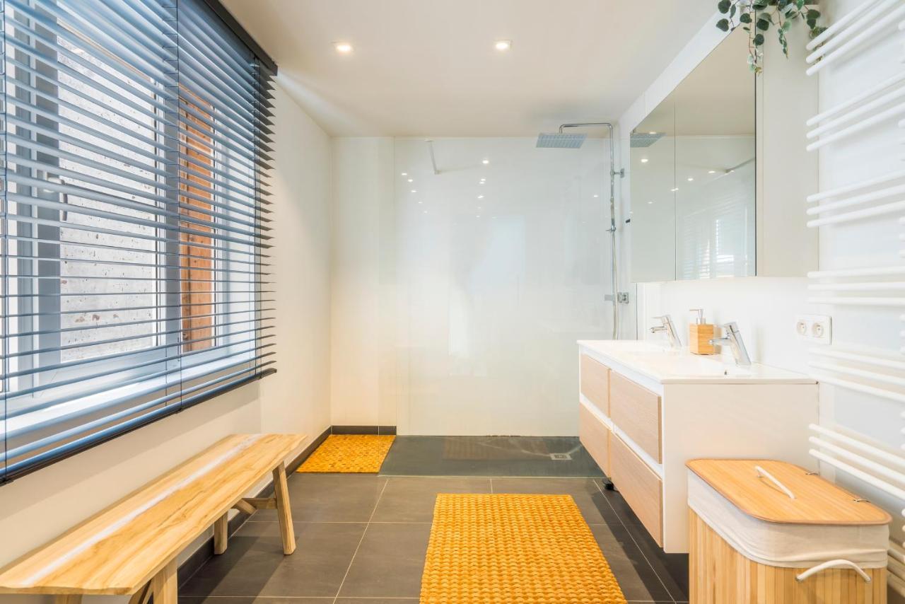Luxurious, Updated, Warm & Stunning Terraces *